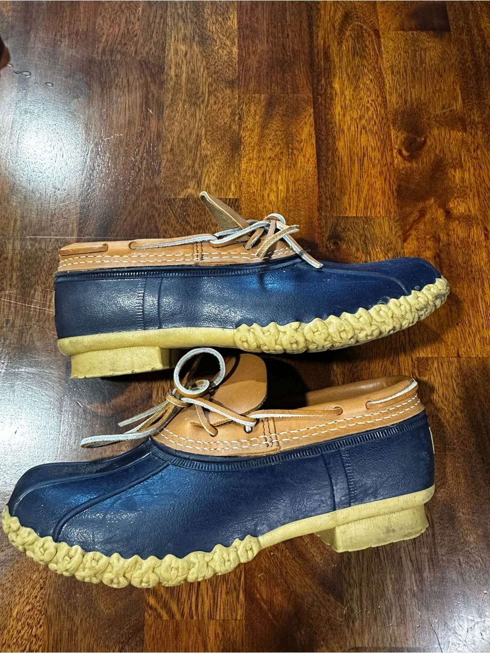 L.L. Bean Women’s size 8M rubber Moc Bean Boots Navy Tan Duck Shoes USA